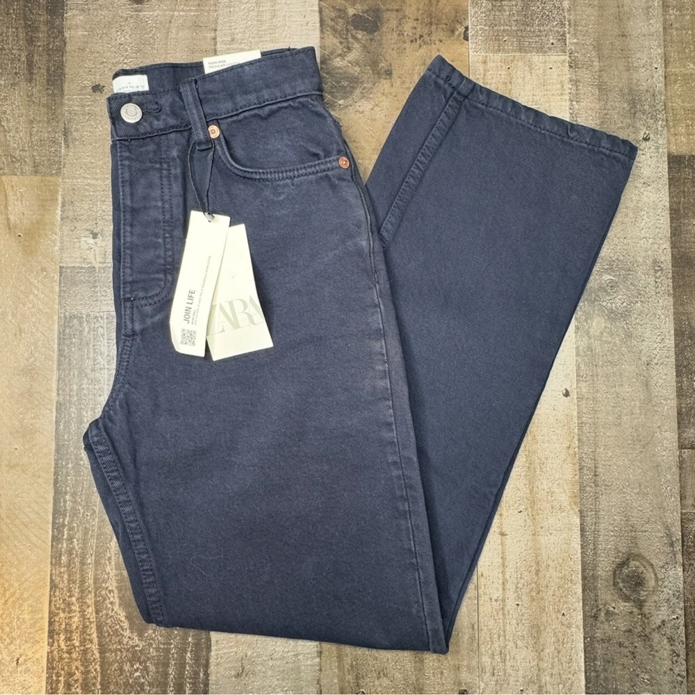 NWT Zara Straight Fit Jean size 4